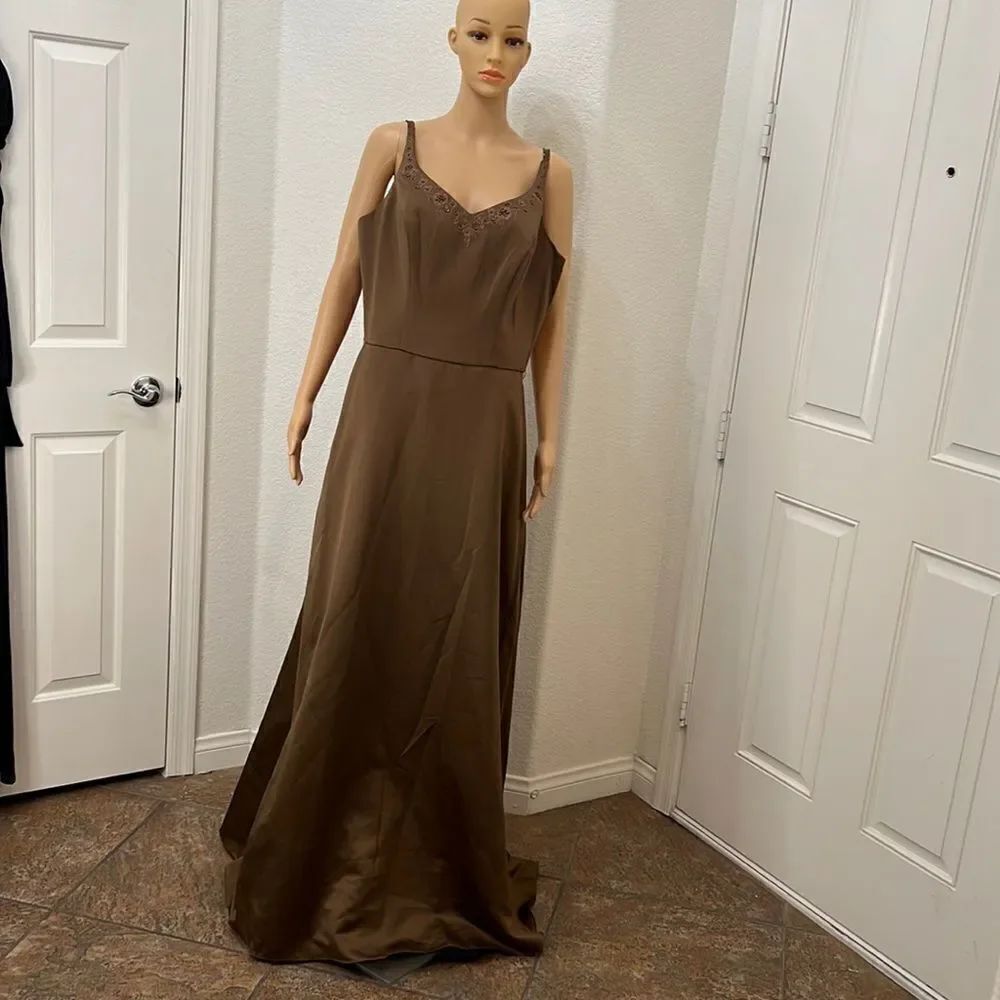 Womans Sz 16 Dress Beaded V Neck Straps Short Sleeve Brown Maxi Cocktail Evening